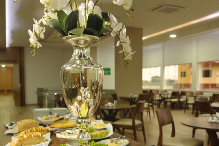 Breakfast/Coffee Service 27 of 34