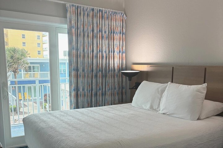 Room 15 of 75