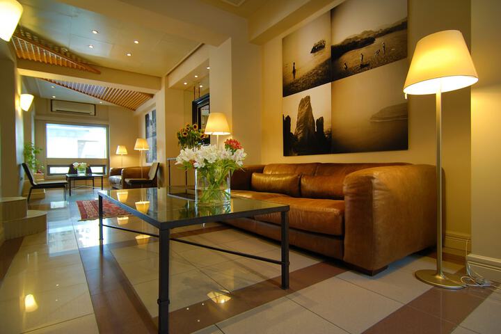 Guest Lobby