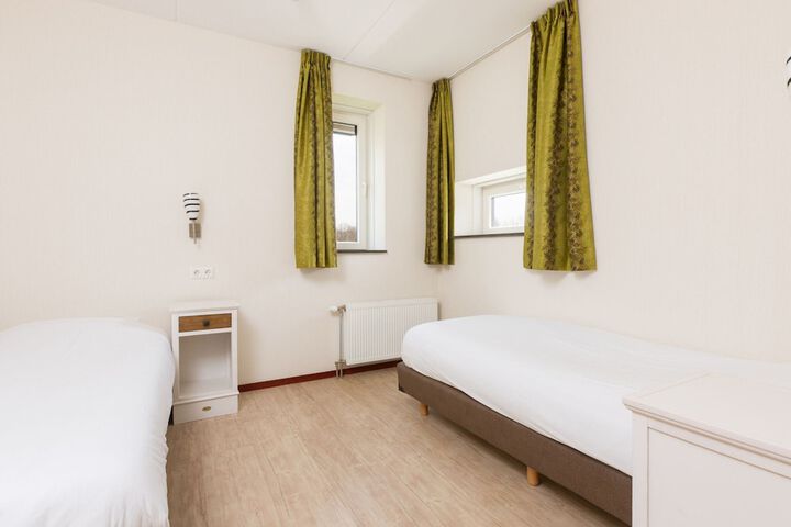 Room 5 of 22