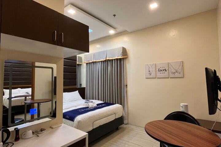 Room 16 of 21