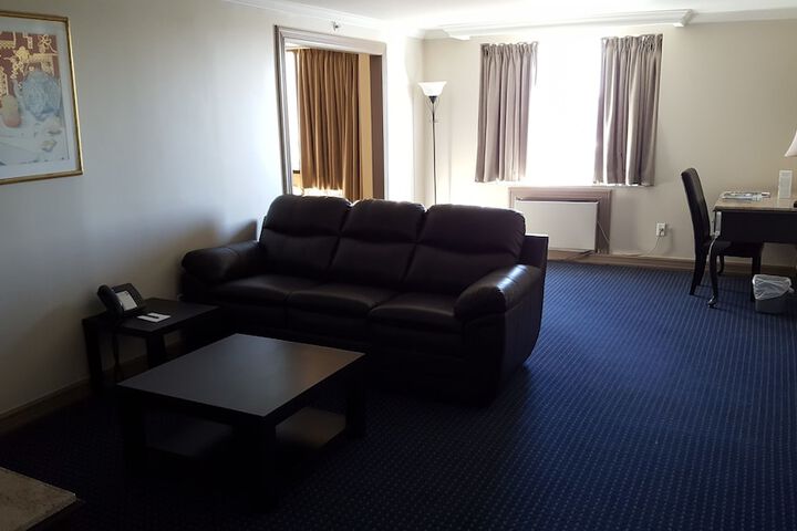 Room 25 of 54