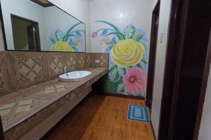 Room 66 of 160