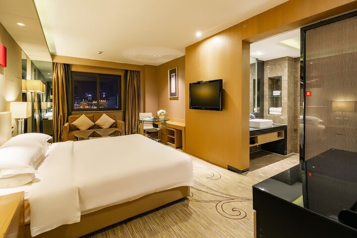 Room 31 of 48