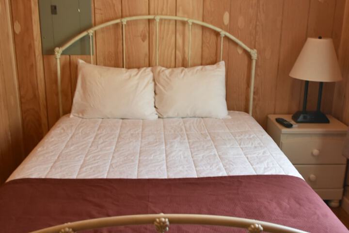 Room 4 of 36