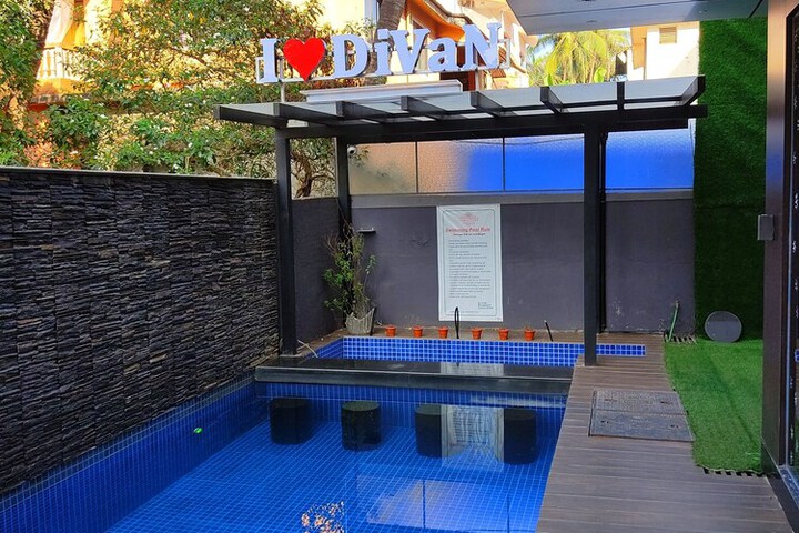 Pool 53 of 74
