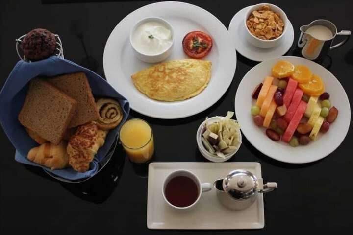 Breakfast/Coffee Service 56 of 86