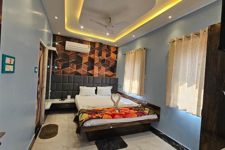 BALAJI HOTEL AND RESTAURANT