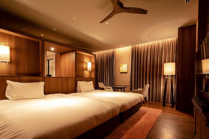 Room 14 of 137
