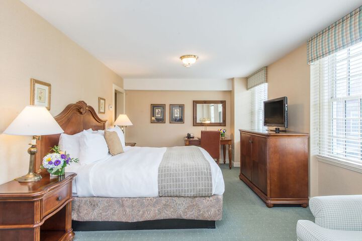 Standard | King Bed (6 of 6)