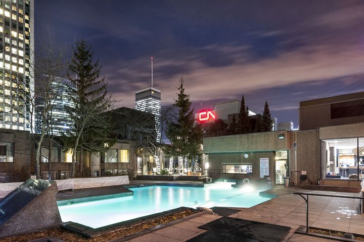Outdoor pool