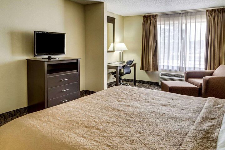 Room 34 of 68