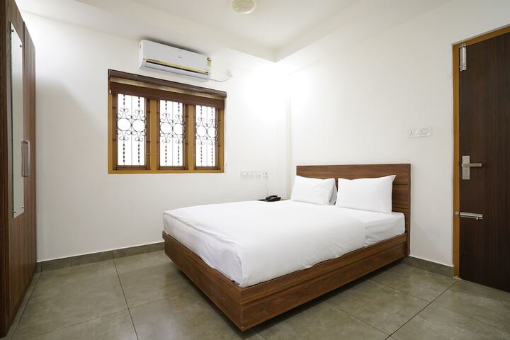 Room 4 of 23