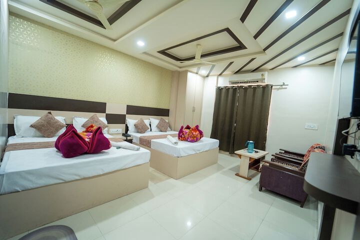 Room 10 of 48