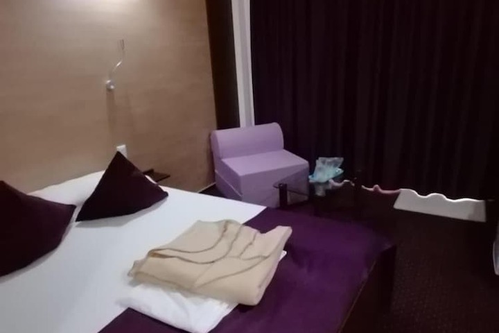 Room 12 of 54