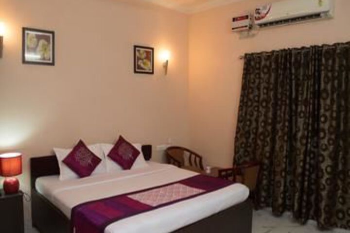 Room 16 of 22