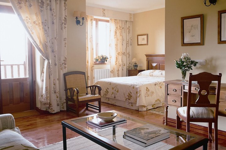 Room 2 of 30