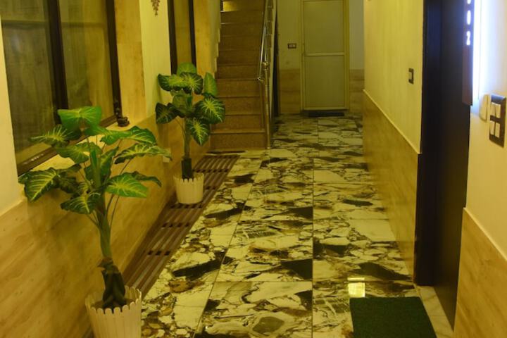 Hotel Interior 4 of 84