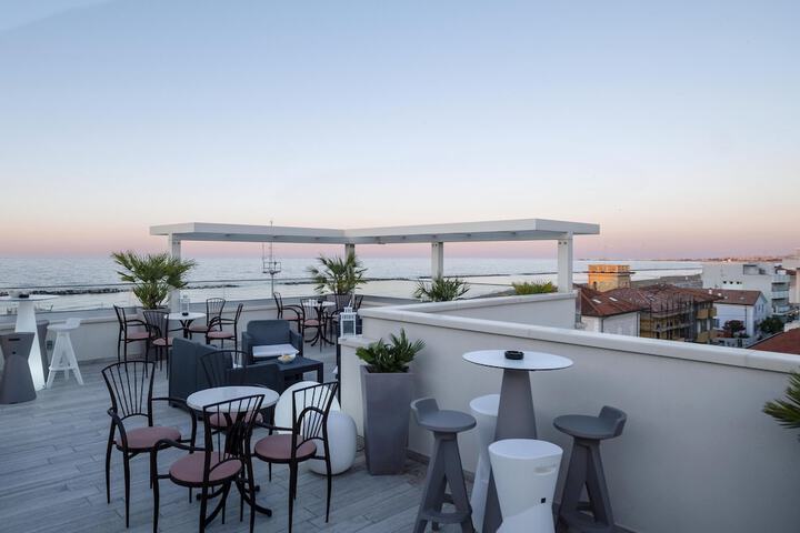Terrace/Patio 121 of 129