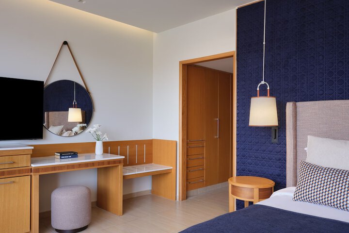 Room 13 of 75