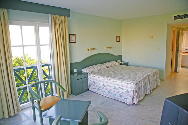 Room 5 of 27