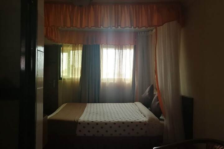 Room 5 of 50