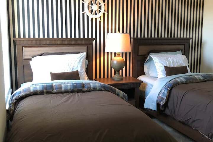 Room 35 of 129