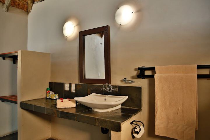 Room 16 of 46