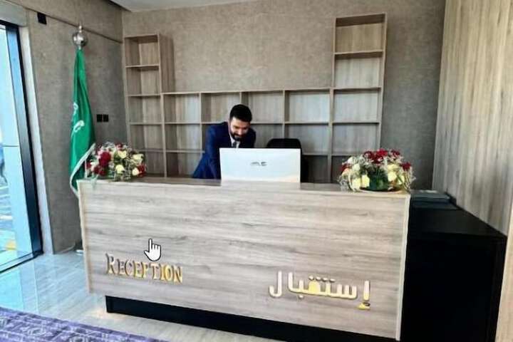 Hyatt Town 4