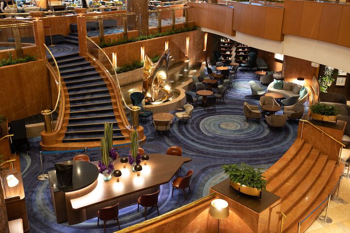 Entrance & Lobby