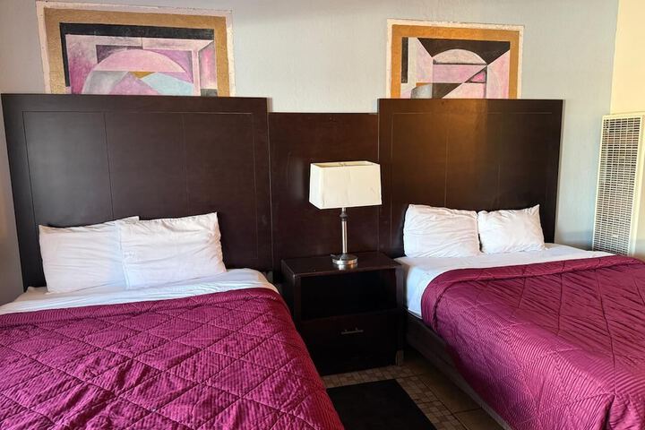Room 12 of 23