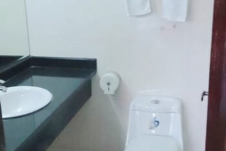 Room 3 of 7