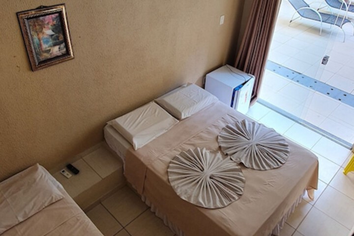 Room 6 of 21