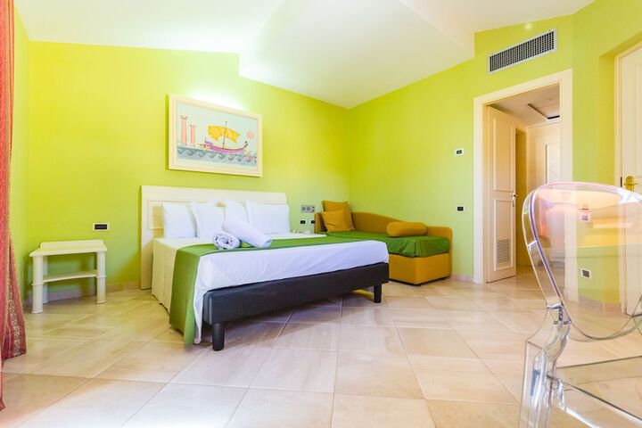 Room 14 of 56