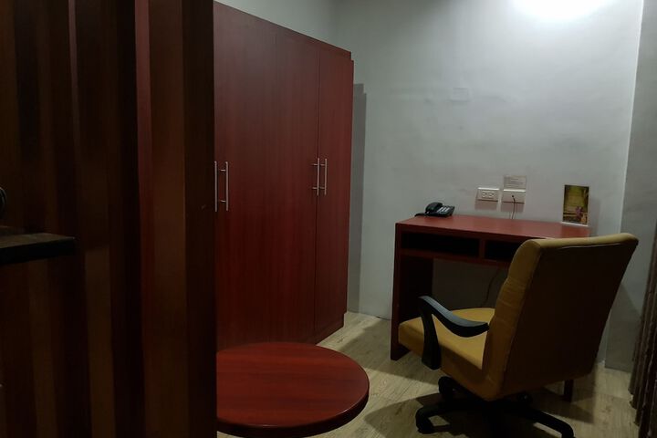Room 25 of 36