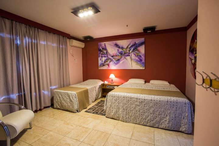 Room 52 of 81
