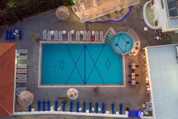 Hotel 86 of 91