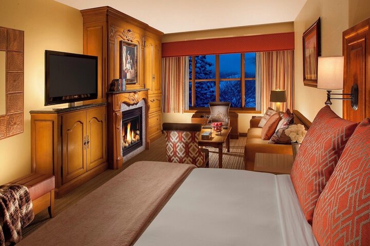 Room 19 of 53