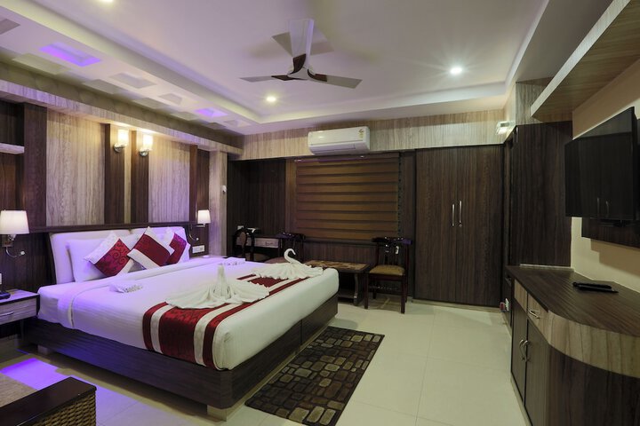 Room 6 of 26