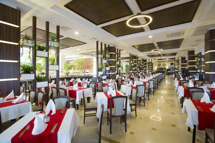 Dining 108 of 164