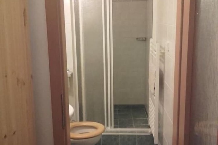 Room 38 of 59