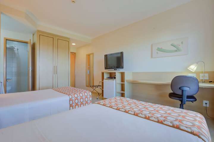 Room 22 of 69