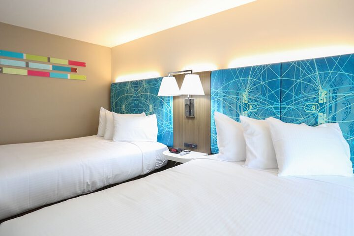 2 Double Beds (4 of 14)