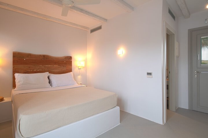 Room 42 of 138