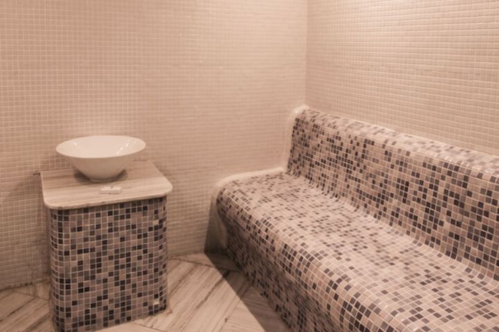 Room 25 of 49