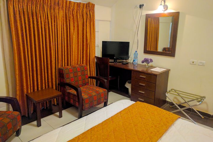 Room 6 of 41