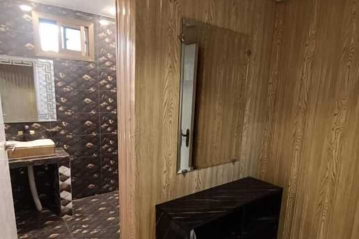Room 22 of 34