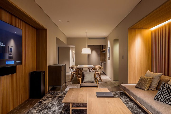 Room 15 of 121