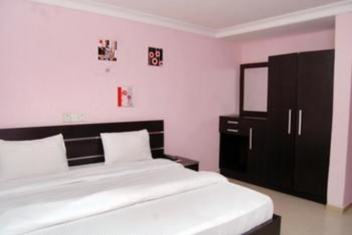 Room 47 of 83