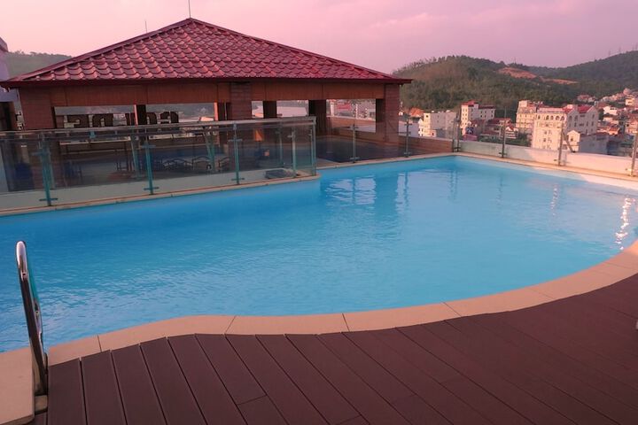 Pool Hotel